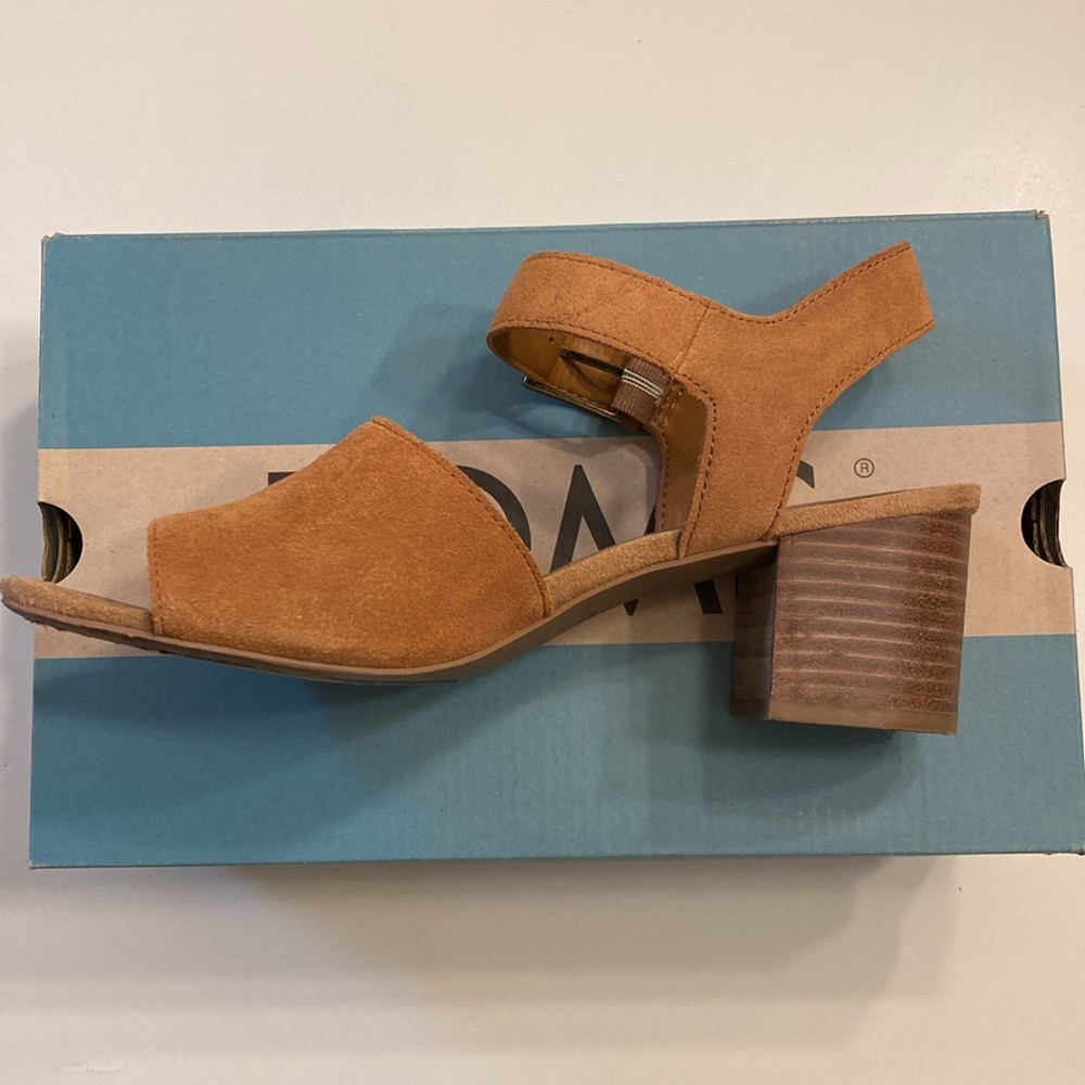 Toms | Estella | Tan Leather/Suede Block Heel Sandals - Picture 4 of 15